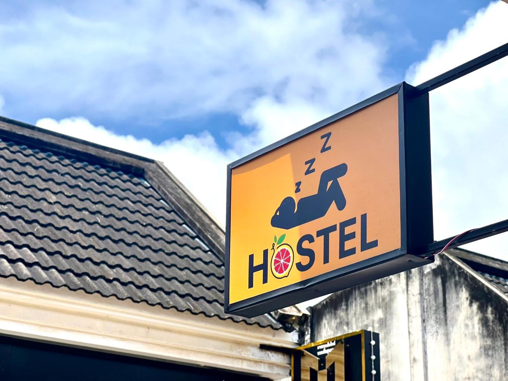 Sweett Lemon Hostel Patong Bagian luar foto