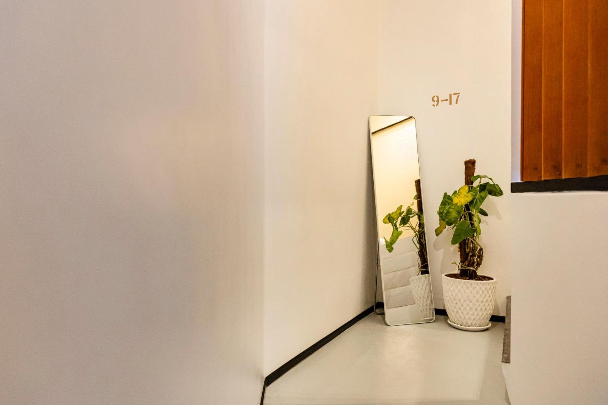 Sweett Lemon Hostel Patong Bagian luar foto