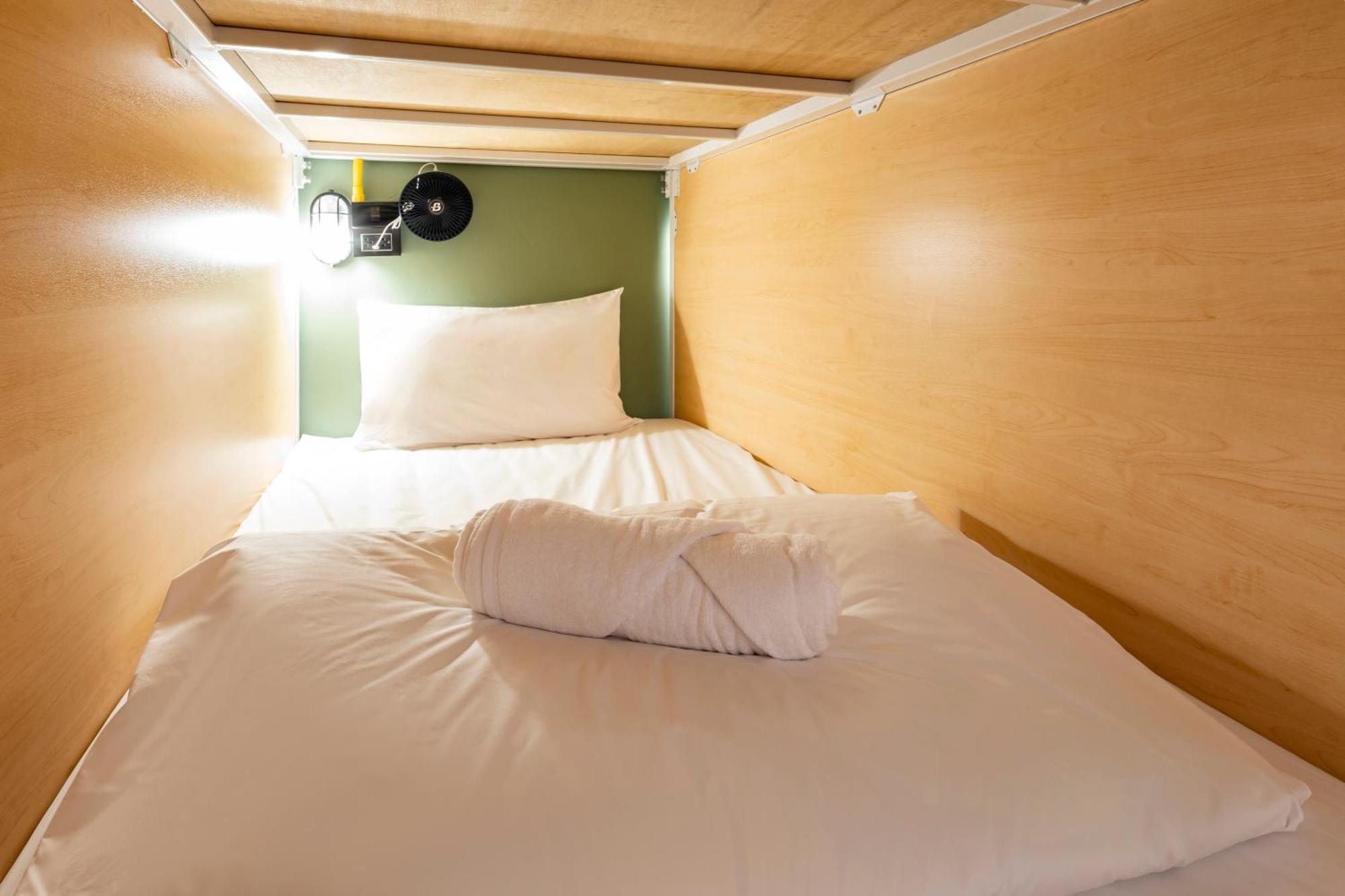 Sweett Lemon Hostel Patong Bagian luar foto