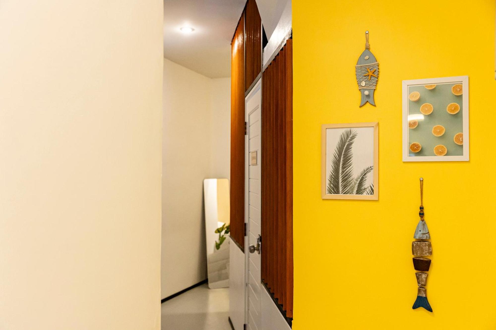 Sweett Lemon Hostel Patong Bagian luar foto